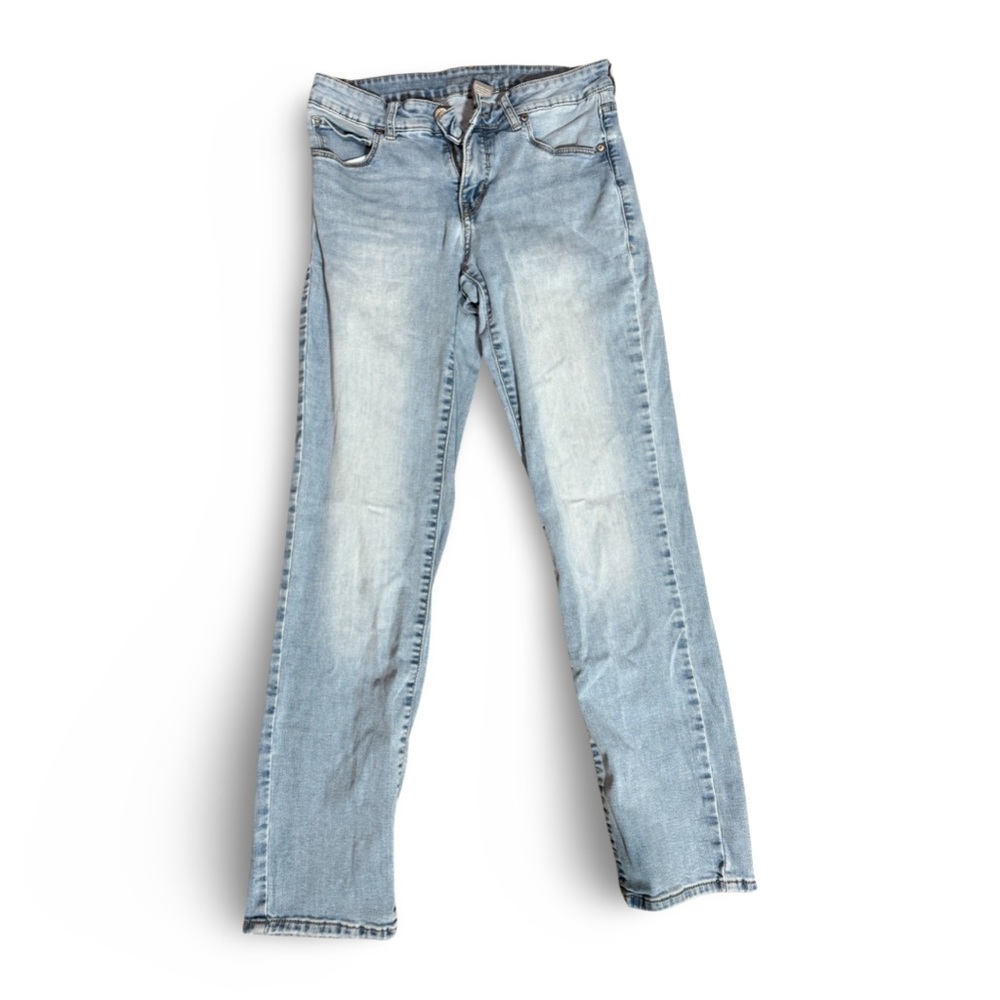 Falls Creek - Straight Stretch - Size 6 - Light Wash